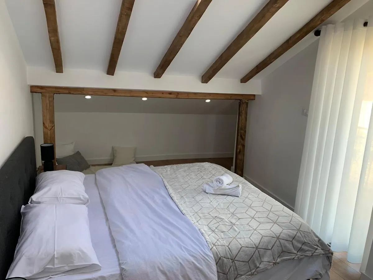 Noah'S Attic - Apartment Hotel In 코르처
